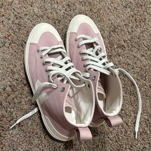 Veja Women's Pink and White High-Top Sneakers